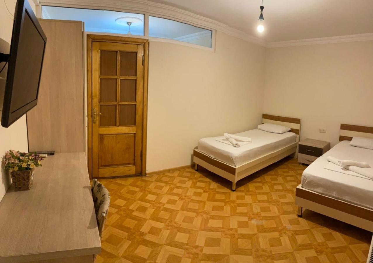 Hotel Tao Batoumi Extérieur photo