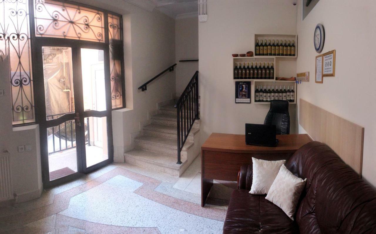 Hotel Tao Batoumi Extérieur photo